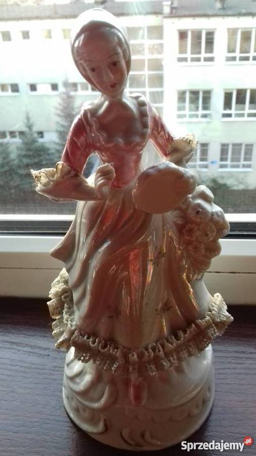 Figurki porcelanowa z lat 6080 Dekoracje i ozdoby sprzedam