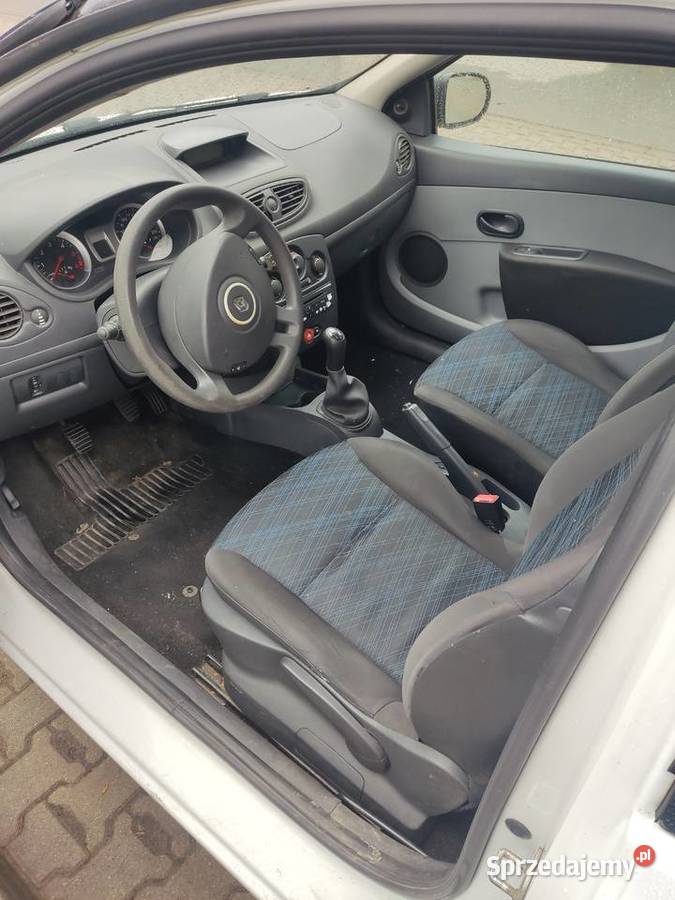 Renault Clio 3 Rok produkcji 2011 wielkopolskie Puszczykowo