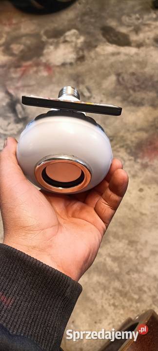 Żarówka rbg z głośnikiem Bluetooth Lublin