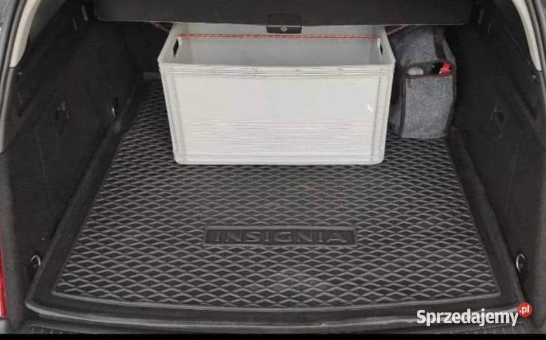 Mata bagażnika Insignia A 20082013 Dębska Wola