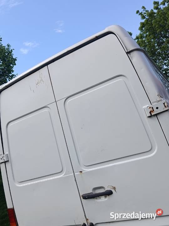 Sprzedam auto dostawcze sprzedam