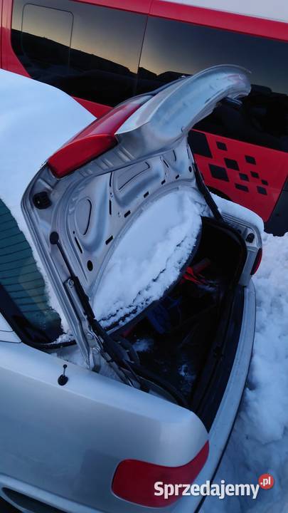 Audi 80 B4 19 TDI Uszkodzony VAT Rumia