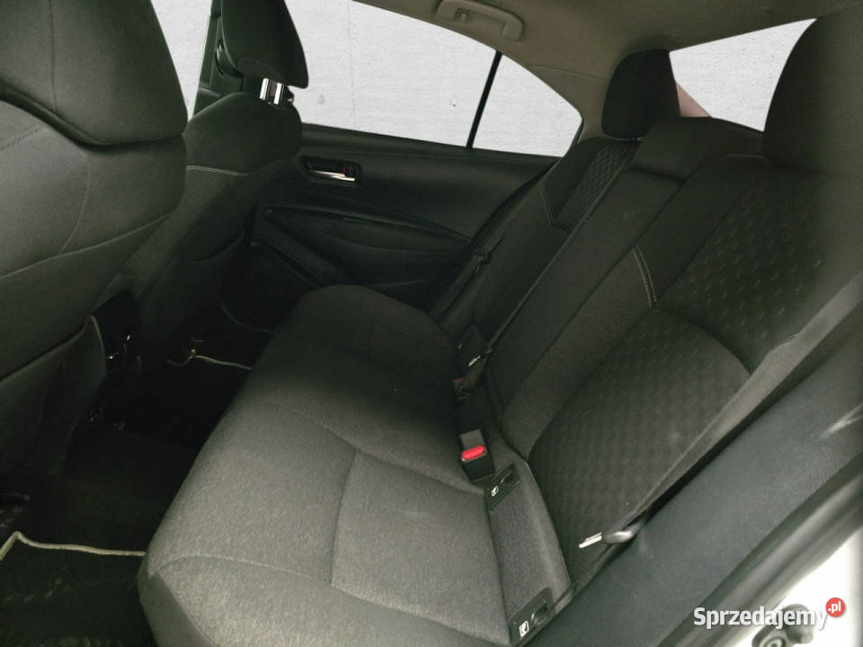 Toyota Corolla Seria E16 2012 Komorniki sprzedam