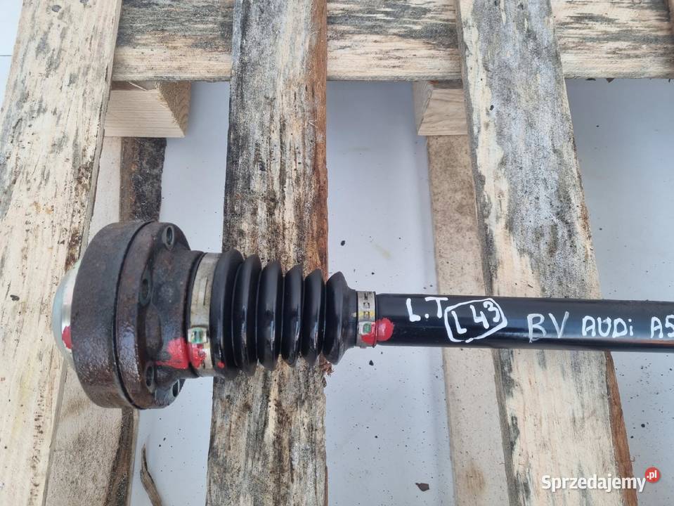 PÓŁOŚ Audi S5 A5 8T 42 V8 LEWA TYLNA półośka Chełm