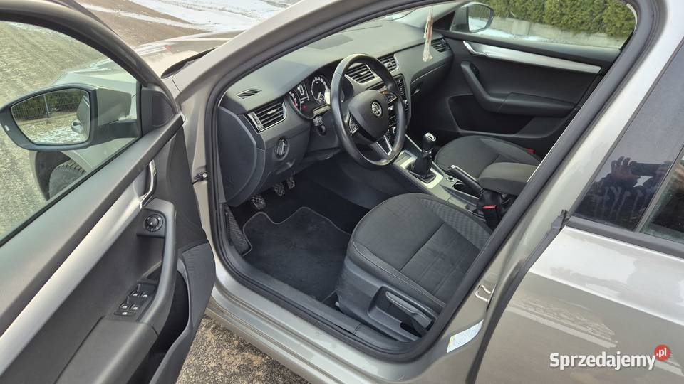 Skoda Octavia 3 lift niski przebieg nieuszkodzony