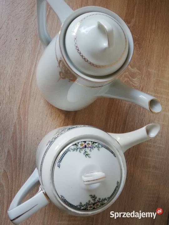 Porcelanowe duże dzbanki Ropa