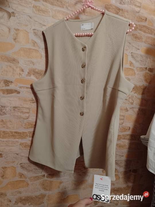 4446 ASOS Design Beżowa kamizelka ołówkowa z Kraków