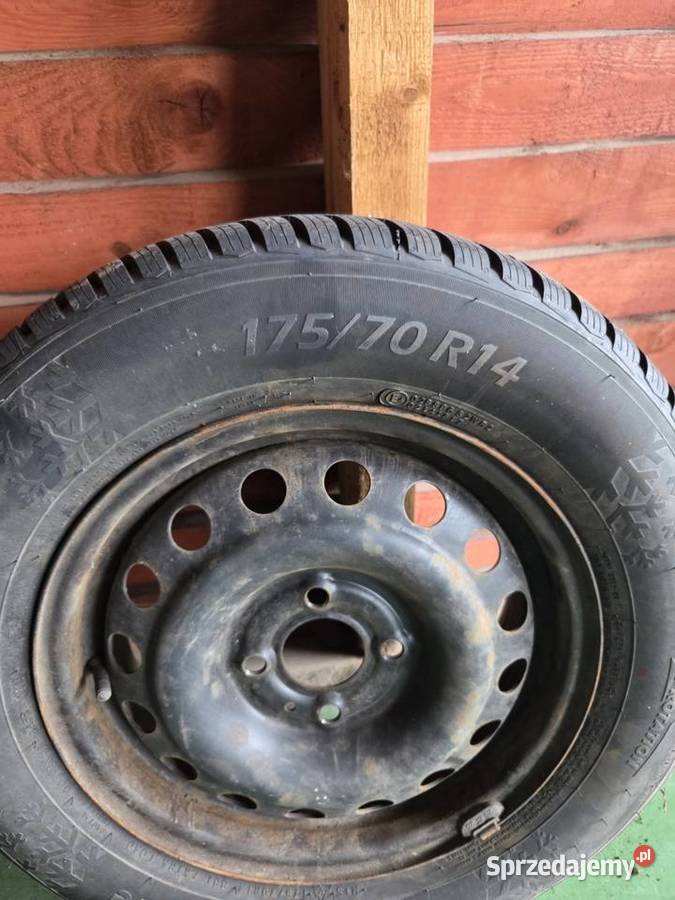 Komplet opon zimowych 14cale Samochodowe pomorskie Gościcino