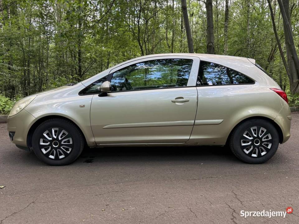 Opel Corsa D 2007 14 90 Serwisowany Opony poduszka powietrzna Łaziska Górne