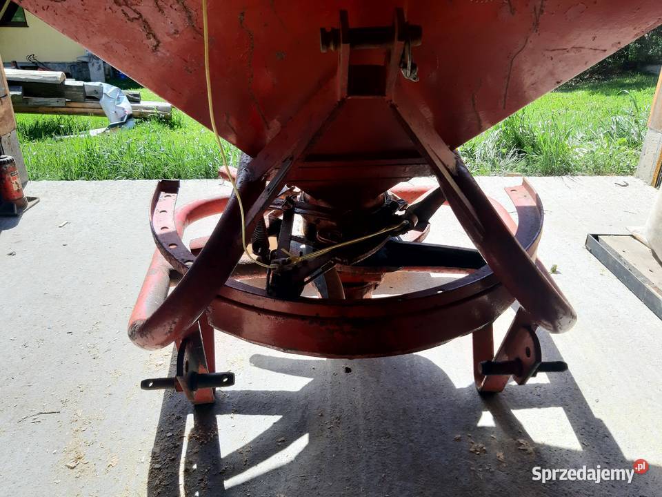 Sprzedam posypywarkę traktorem Czarna Góra sprzedam