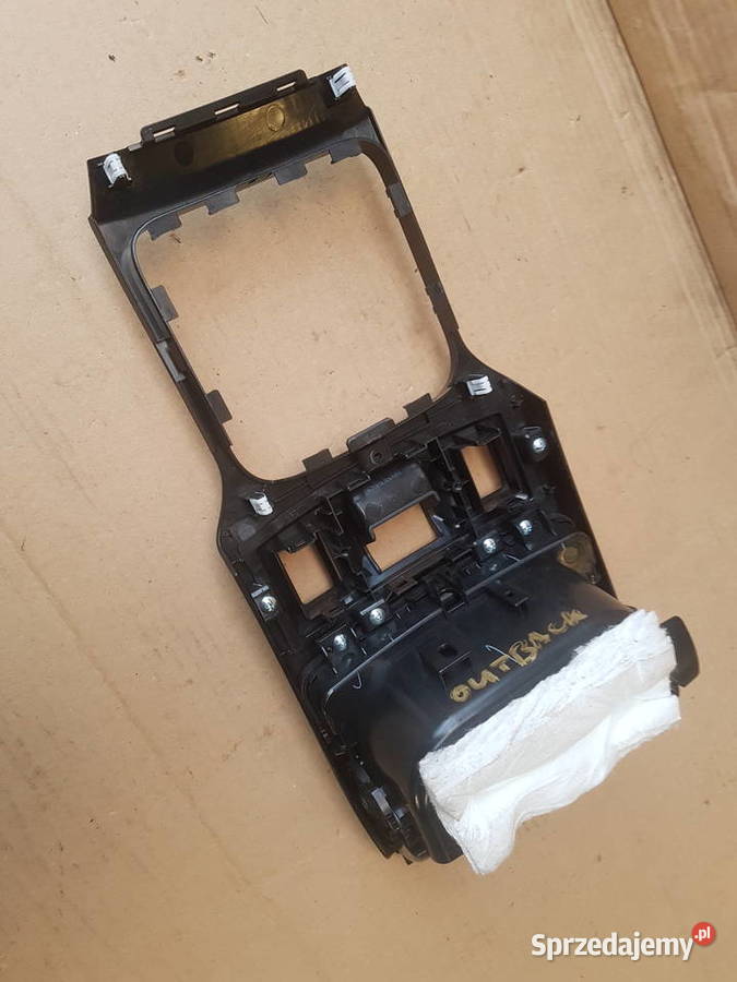 Subaru Outback IV BR lift ramka wybieraka drążka sprzedam