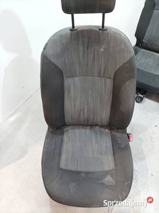 FOTELE PRAWY PRZÓD KANAPA OSOBOWY Dacia Dokker I osobowe sprzedam