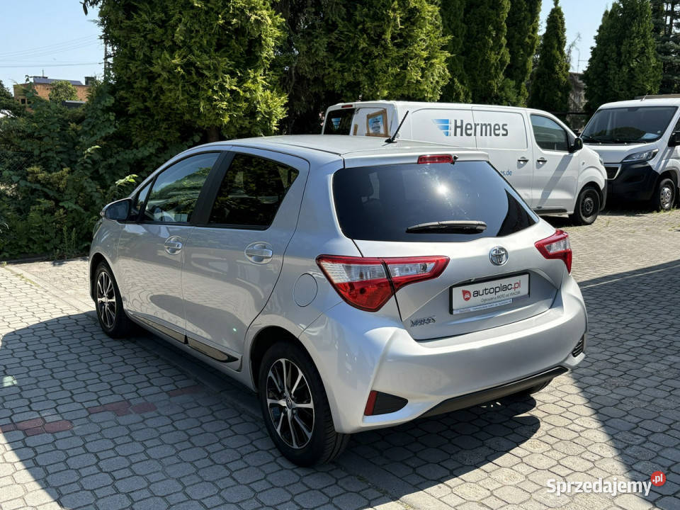 Toyota Yaris 20182019 Premium Salon PolskaKamera benzyna Tarnowskie Góry sprzedam