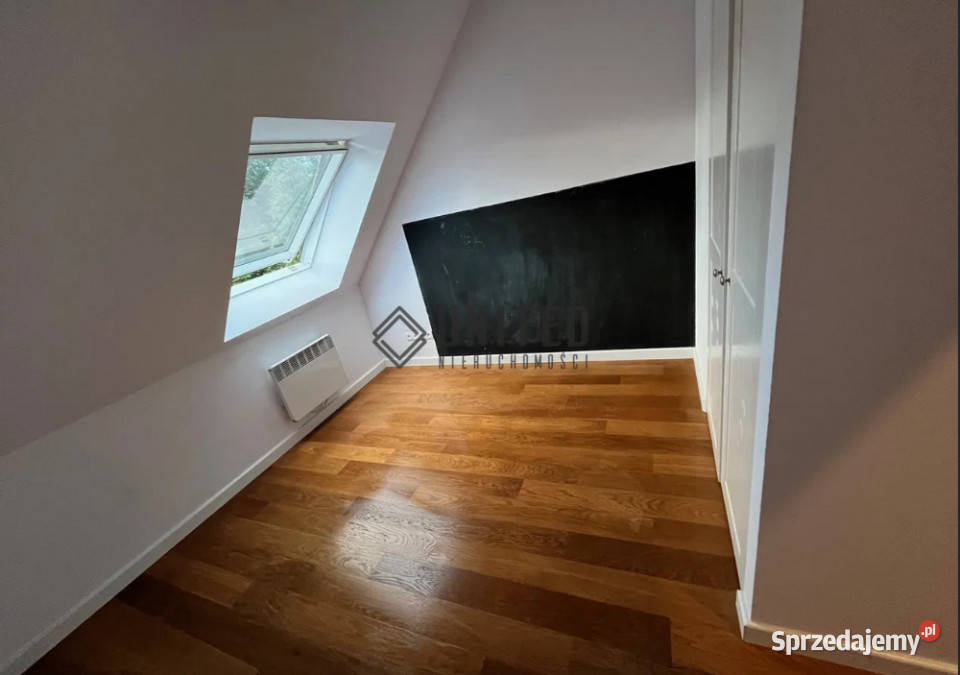 Władysław Orkana Nowe2001GarażPark Rok budowy 2001 dolnośląskie Wrocław