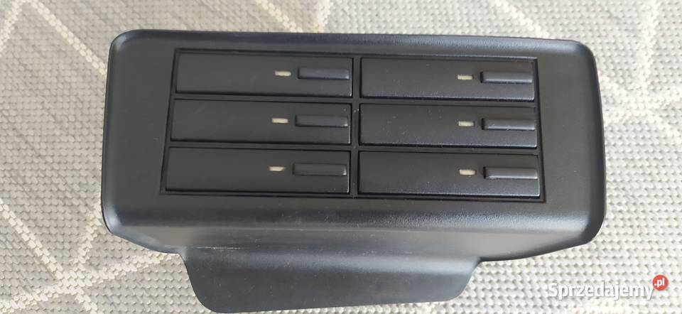 VW GOLF 3 MK3 BOX SCHOWEK NA KASETY VENTO GTI osobowe Świdnica