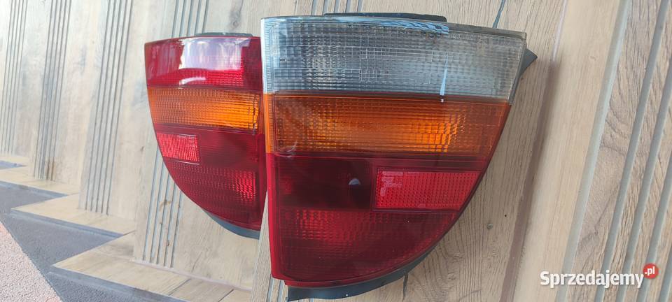 Lampy lampa tył prawa lewa toyota starlet Oświetlenie Lipsko