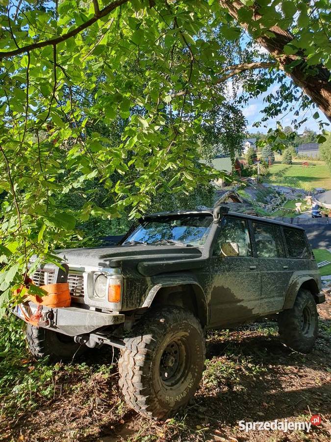 Nissan Patrol Y60 seria 28 D rozmiar kół 38 cala