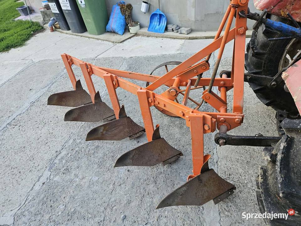 pług podorywkowy 5 skibowy Śnieżkowice