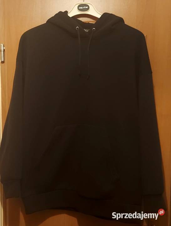 Czarna bluza z kapturem rozmiar 46