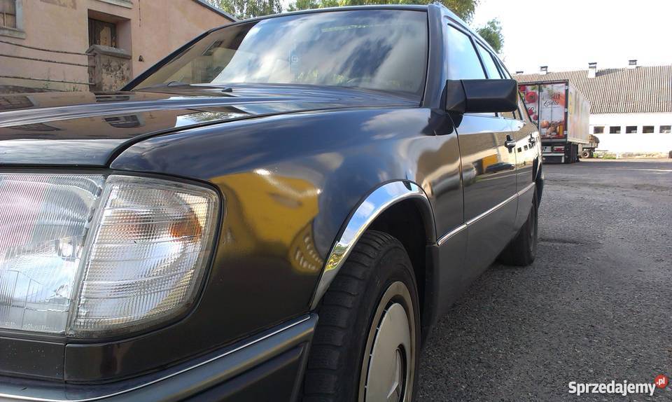 MERCEDES W124 30D Kombi nieuszkodzony wielkopolskie Stary Gołębin sprzedam