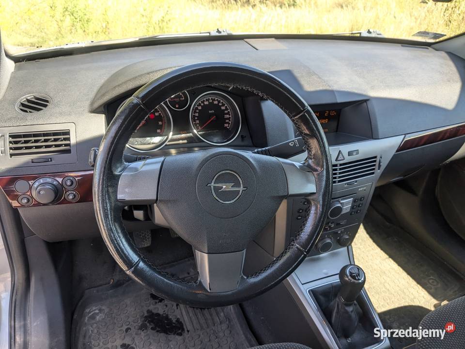 Sprzedam Opel Astra H 2004r 8900 do negocjacji welurowa tapicerka Sosnowiec