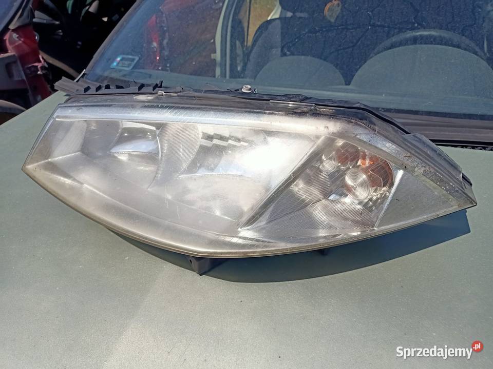 lampa przednia lewa przód lewy renault Megane 2