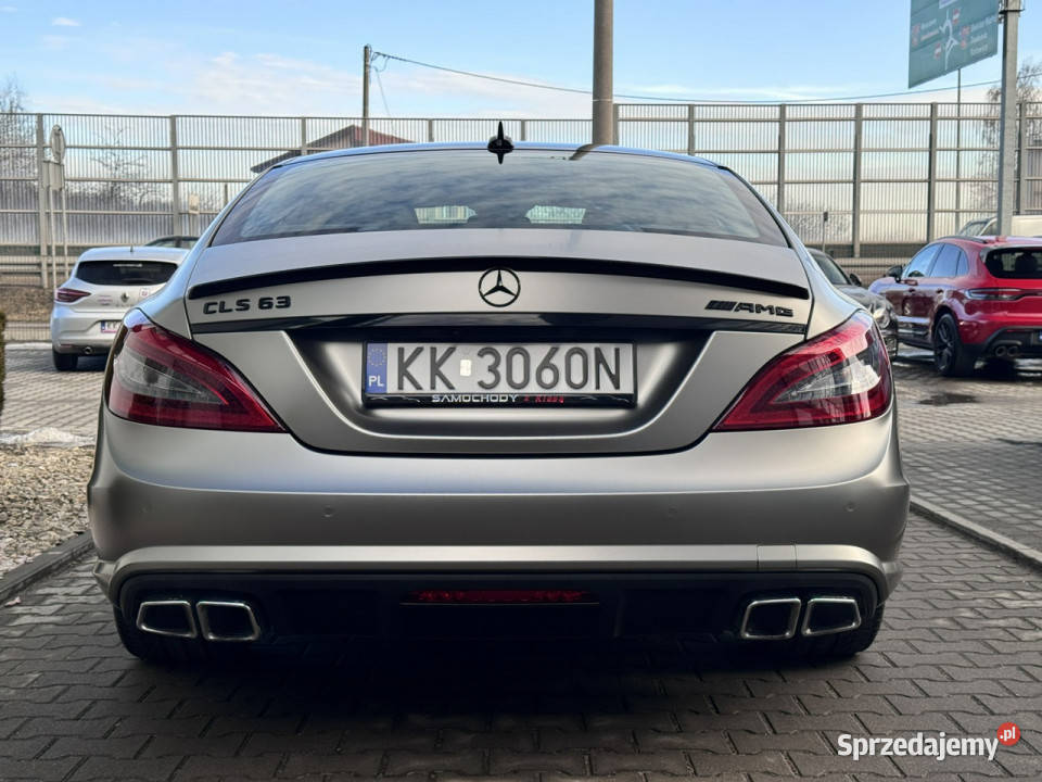 Mercedes CLS 63 AMG Performance 55 V8 557 34 000 wielofunkcyjna kierownica