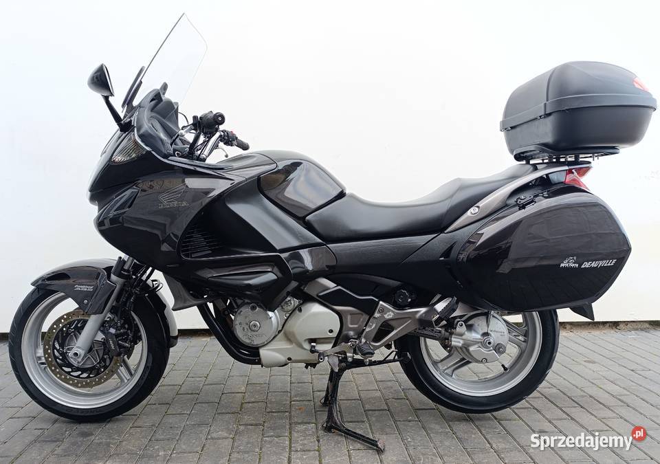 Honda NTV 700 NT700VA centralny kufer 2007 ŁADNA