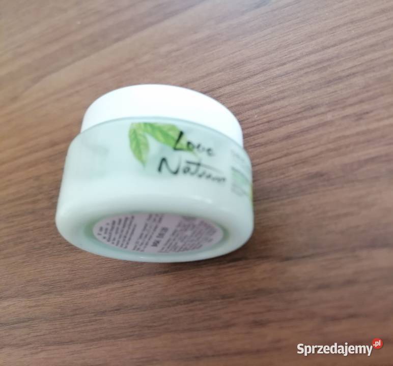 ORIFLAME Matujący balsam Love Nature z drzewem Łódź