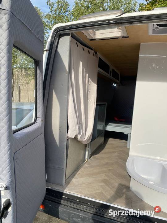 Mercedez Spinter przerej KAMPERVAN 29 1999 120KM Samochody dostawcze