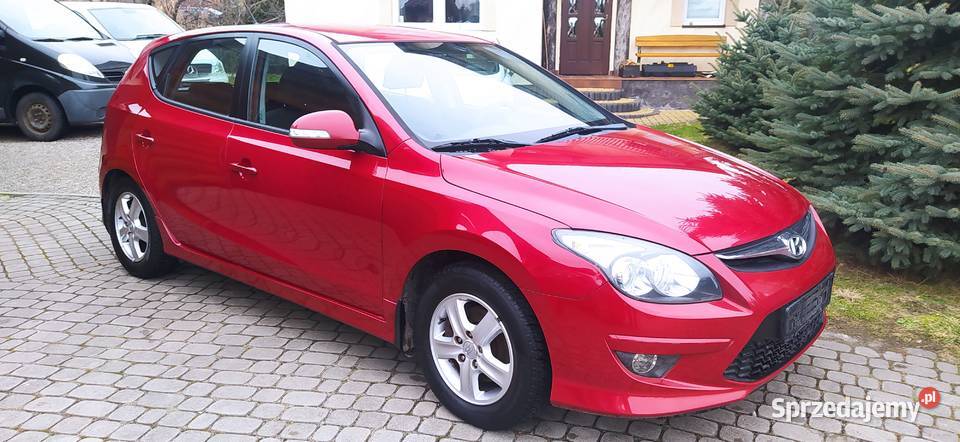 HYUNDAI I30 16 Benzyna LIFT nieuszkodzony Ostrowiec Świętokrzyski