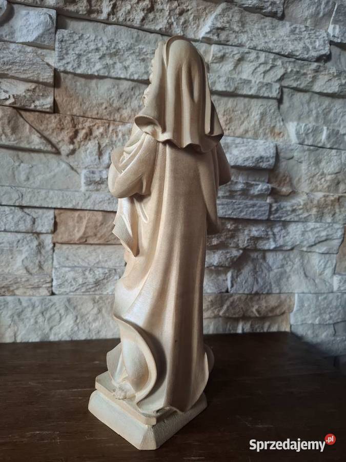 Rzeźba z drewna Matka Boża z Dzieciątkiem Rękodzieło