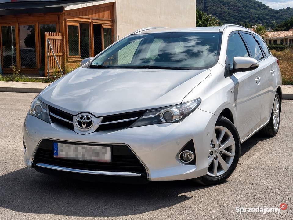 Toyota Auris Kombi 14 D4D Polski salon Serwis nieuszkodzony mazowieckie Mogielnica