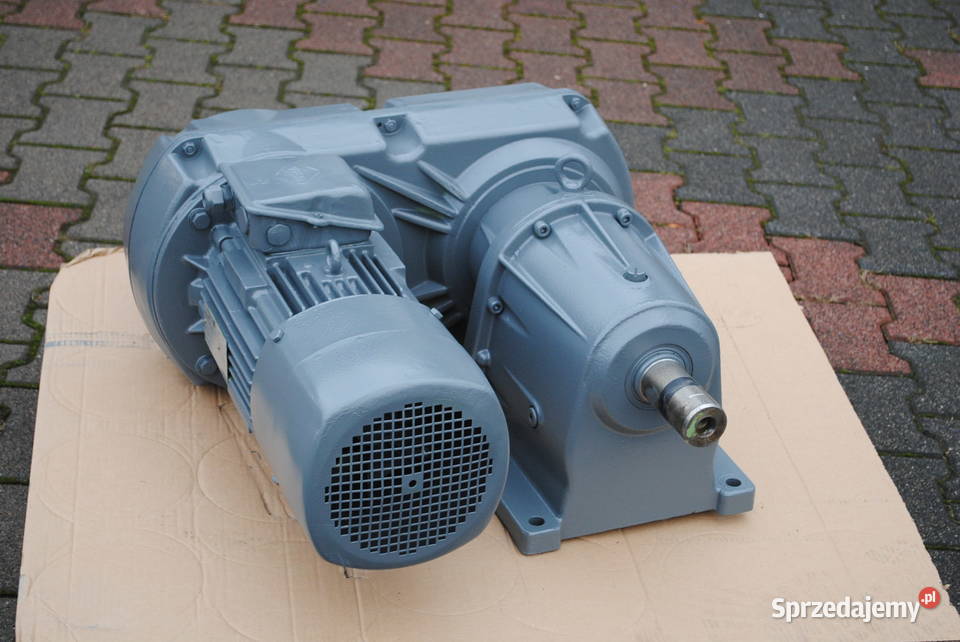Motoreduktor 55kw z regulacją 1376obr LENZE