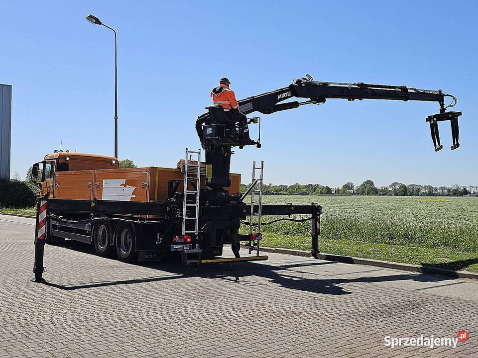 Bidowlany Skrzynia 6x4 z dzwigiem do palet Man Warszawa