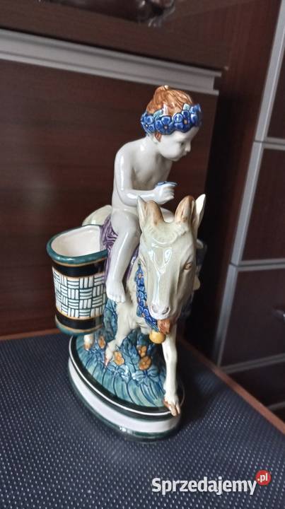 Figurka Majolica Kozi jeździec Antyki