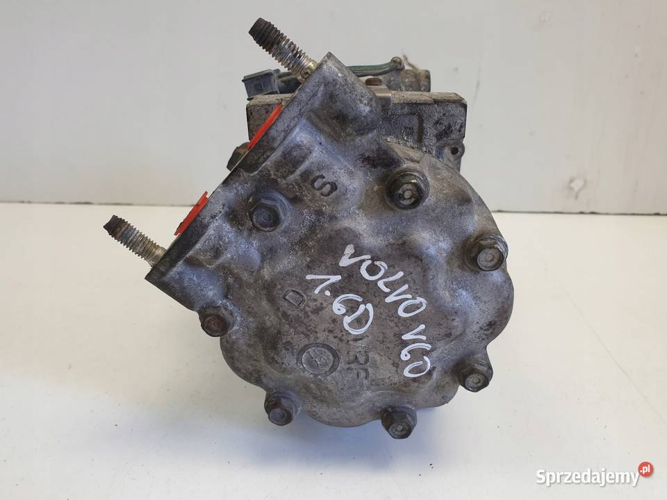 Volvo V60 16 D SPRĘŻARKA KLIMATYZACJI 31348213 osobowe Janów