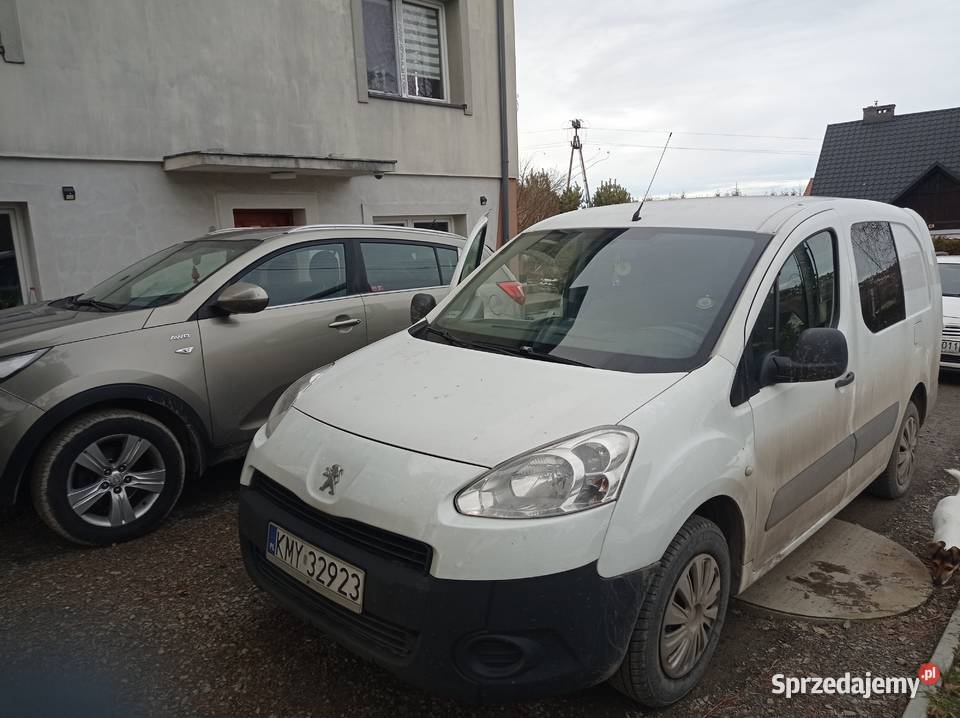 Peugeot Partner Long 2013r 16 HDI brygadowka Rok produkcji 2013 Partner Kraków sprzedam