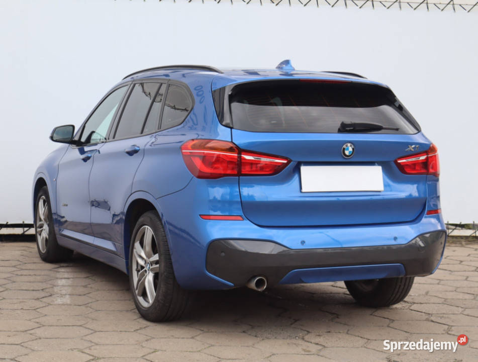 BMW X1 xDrive18d światła do jazdy dziennej Łódź sprzedam
