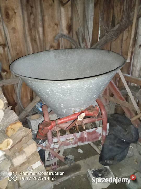 Rozsiewacz nawozów Agromet Tuczapy