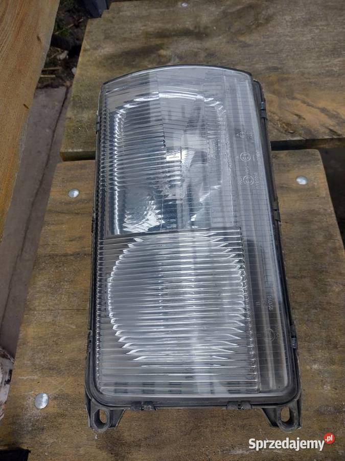 Mercedes C123 S123 lampa przód lewa Hella Rok produkcji 1980 Łagiewniki