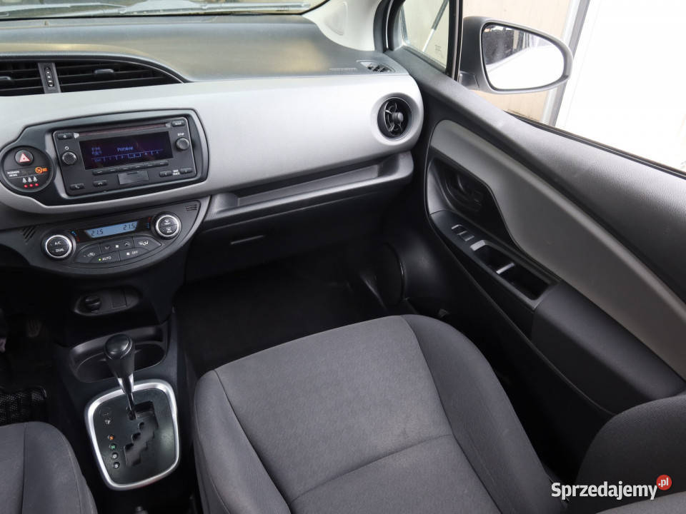 Toyota Yaris 15 Hybrid Katowice