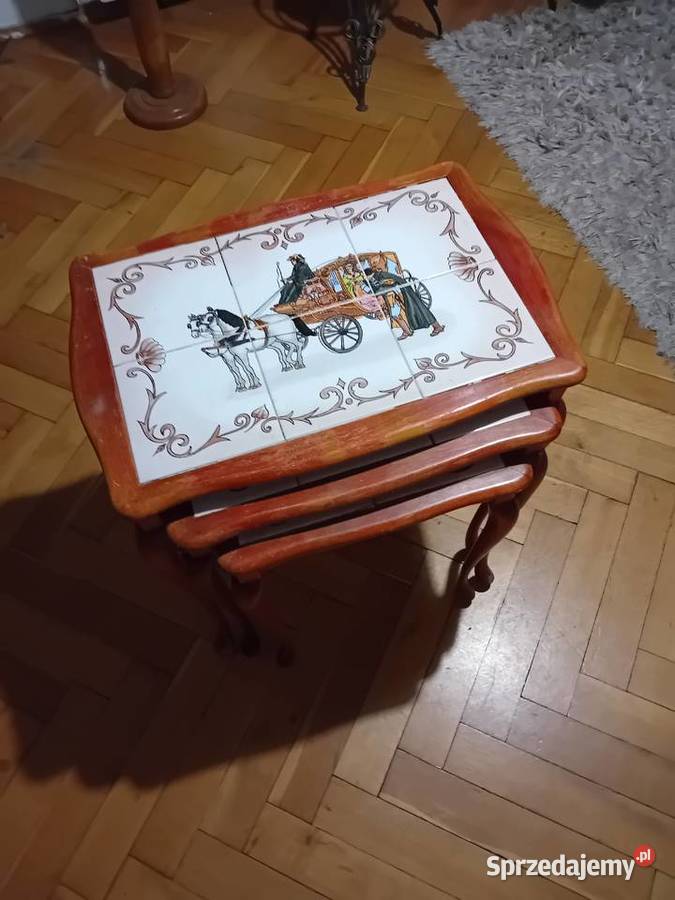 3 piękne stoliki wsuwane w siebie Kafelki Scenki Elbląg