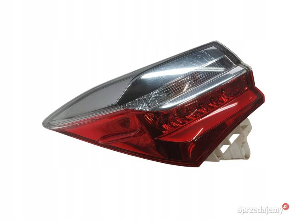 LAMPA TYŁ LEWA EU SEDAN E16 E17 E18 8156002A80
