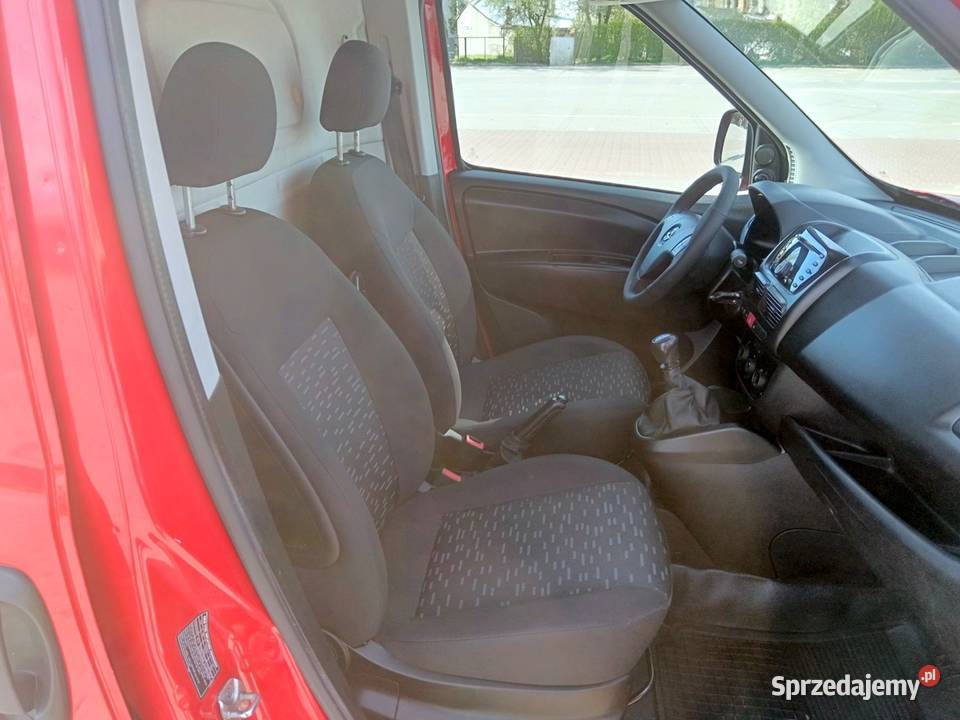 Opel Combo D 14 L1H1 van ciężarowy z Niemiec