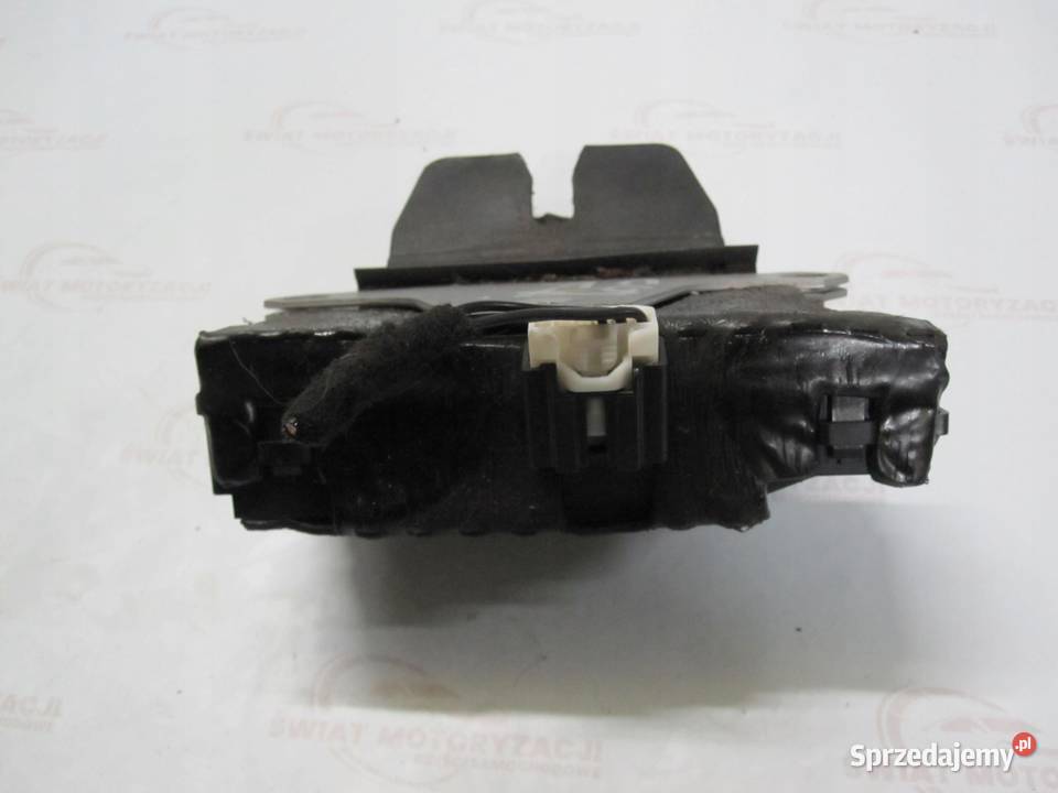 LAND ROVER FREELANDER II 06r zamek klapy tył Motoryzacja