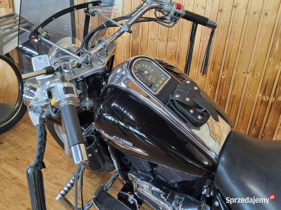 Suzuki VL 1500 Intruder LC wersja z dużym Suzuki