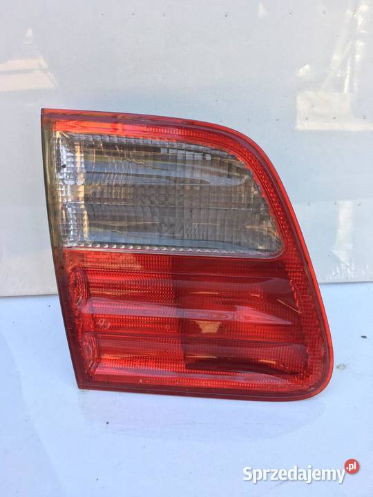 MERCEDES EKLASA W210 LEWA LAMPA W KLAPĘ KOMBI Motoryzacja wielkopolskie Ostroróg