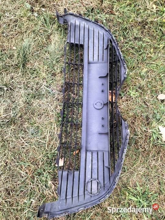 Toyota Yaris III lift Grill kratka atrapa Warszawa