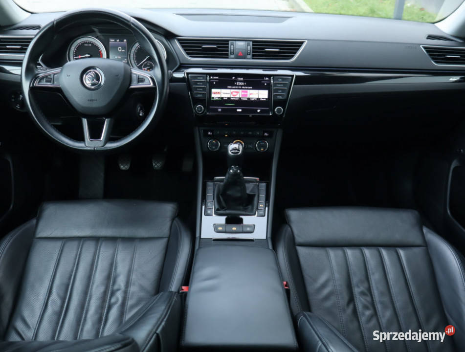 Skoda Superb 18 TSI czarny